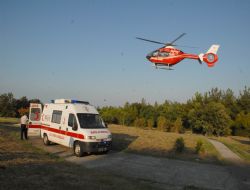 Hava ambulansı yaralı polis için havalandı